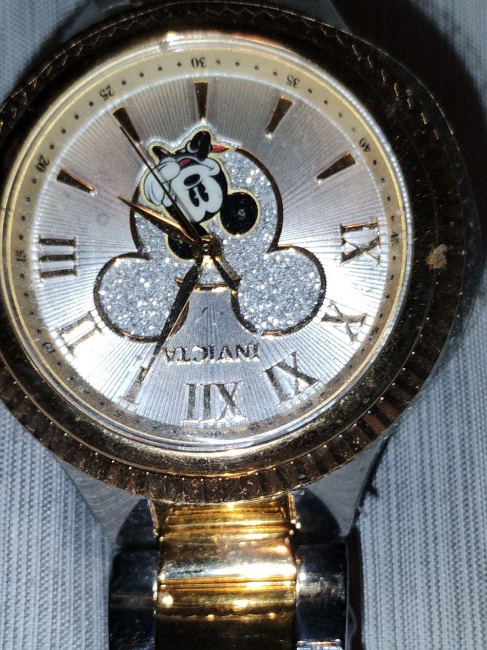 Invicta Gold-Tone Mickey Mouse Wall Decor Clock View 4